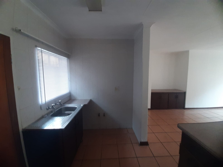 2 Bedroom Property for Sale in Lower Bo-dorp North West